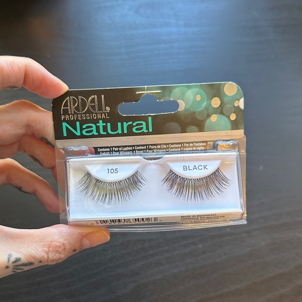 💕Free with bundle NIB Ardell Lashes